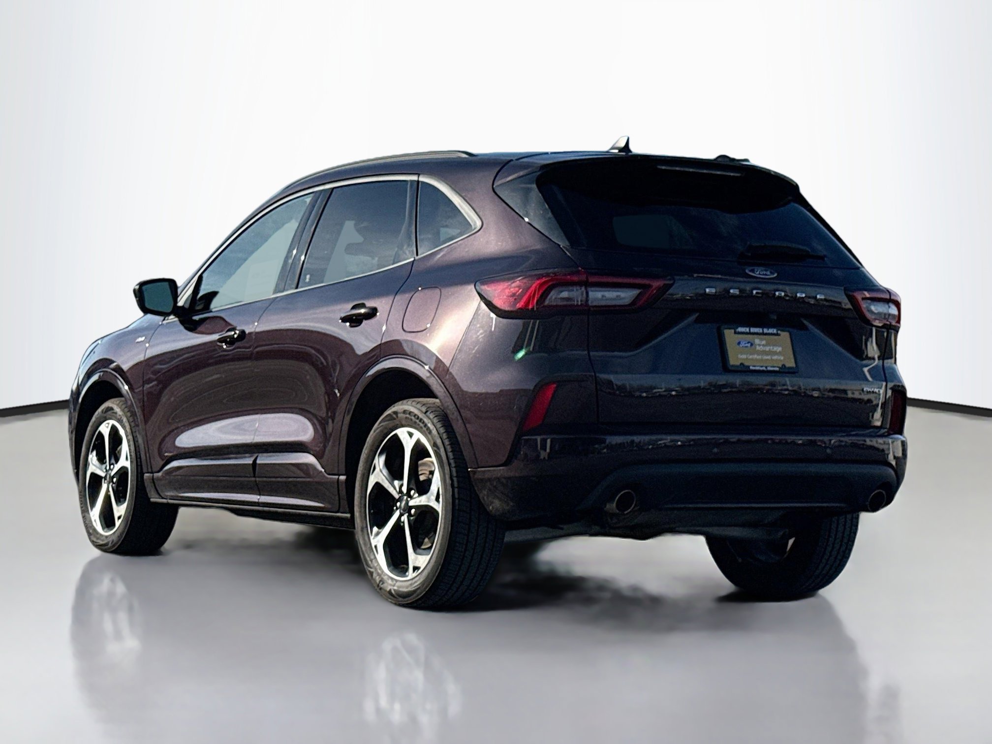 Certified 2023 Ford Escape ST-Line Select w/ Tech Pack #2 image 13