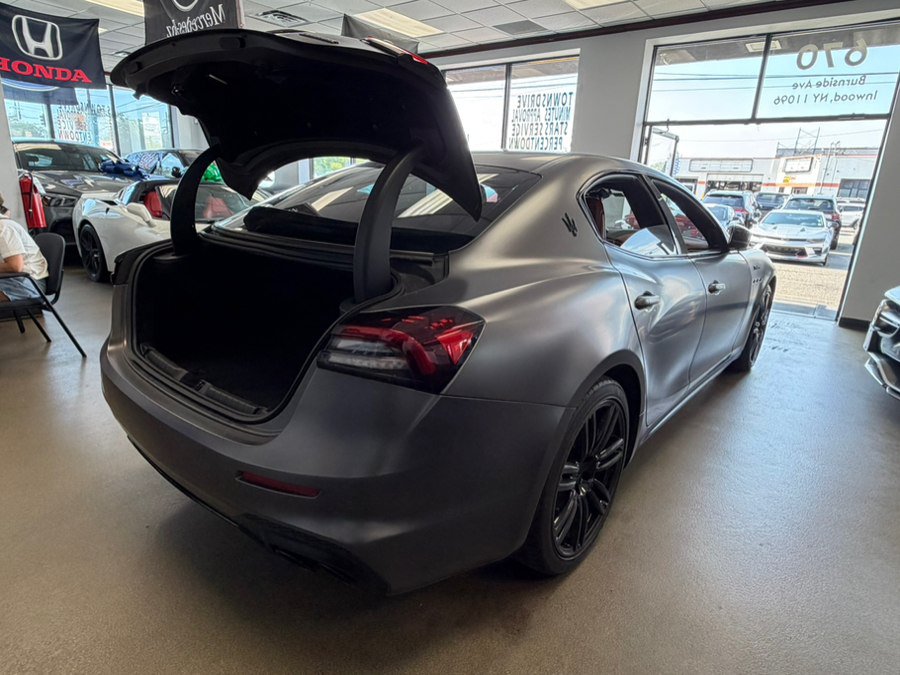 Used 2022 Maserati Ghibli Modena RWD image 23