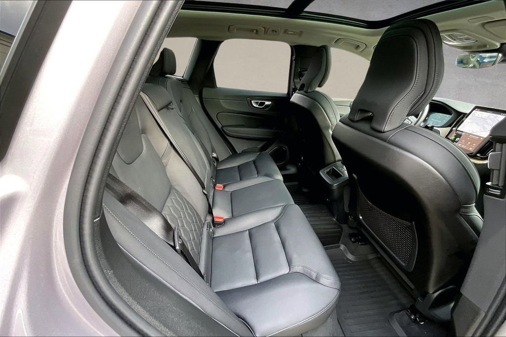 Certified 2026 Volvo XC60 B5 Plus w/ Protection Package Premier AWD/4WD image 24