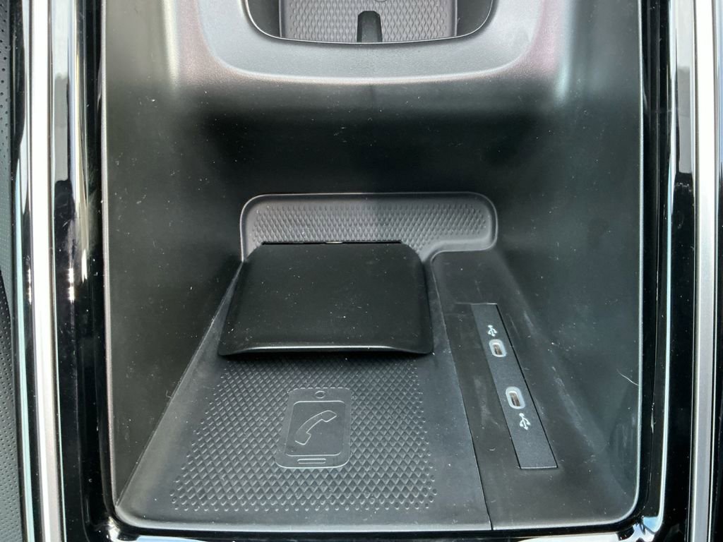 New 2026 Volkswagen ID.4 Pro S Plus AWD/4WD image 17