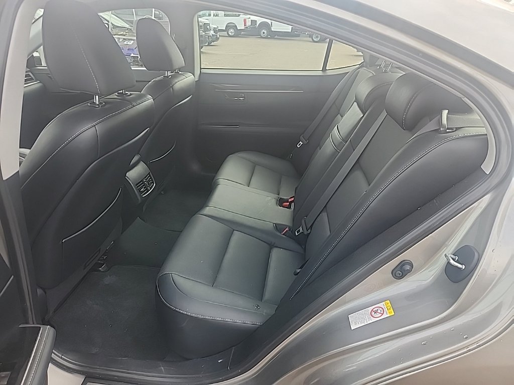 Used 2017 Lexus ES 350 w/ Navigation System Package FWD image 20