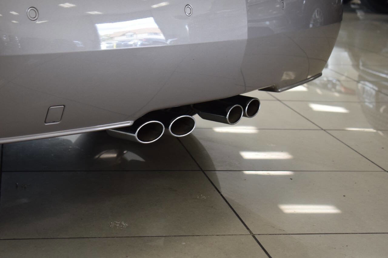 Used 2005 Cadillac XLR image 41