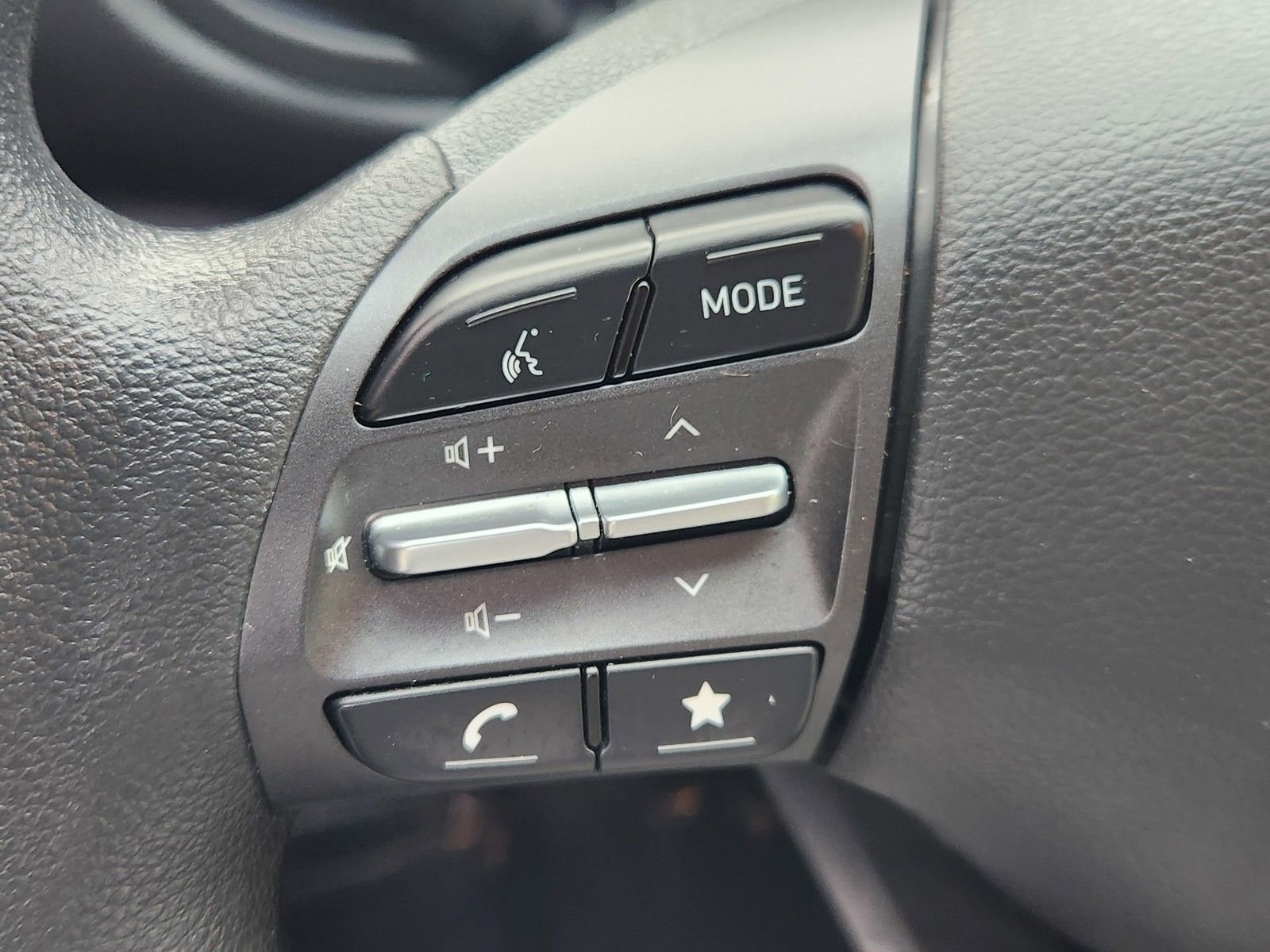 Certified 2023 Hyundai Kona SEL image 37