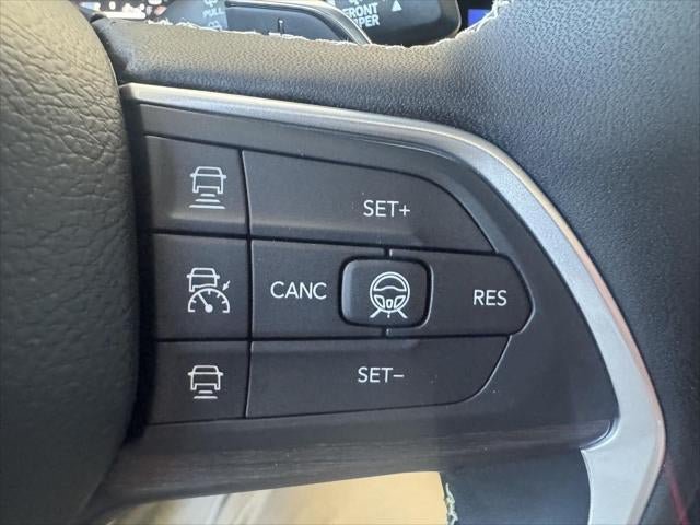 New 2026 Jeep Grand Cherokee L Limited w/ Limited Altitude Package AWD/4WD image 57