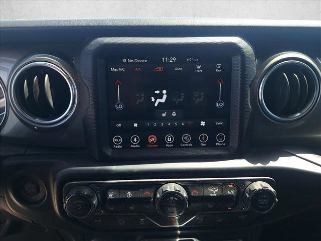Used 2019 Jeep Wrangler Unlimited Sahara AWD/4WD image 13