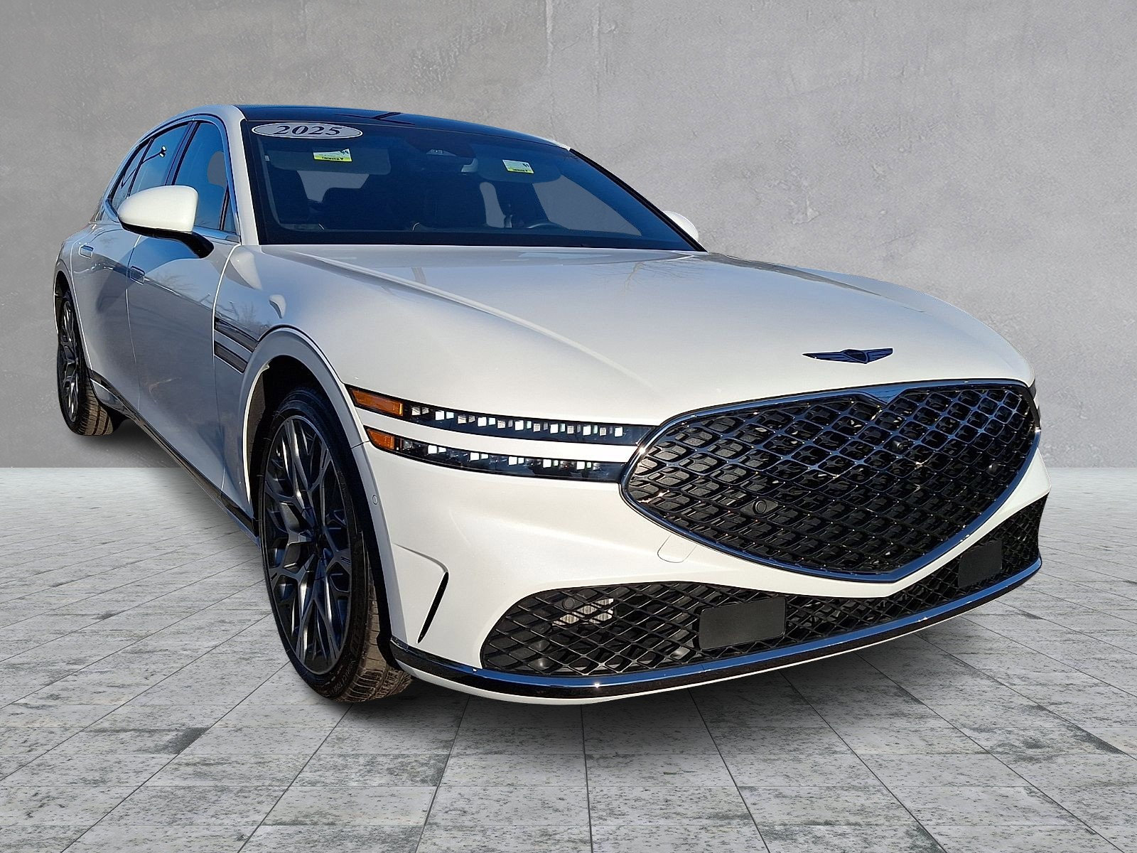 Certified 2025 Genesis G90 3.5T image 2