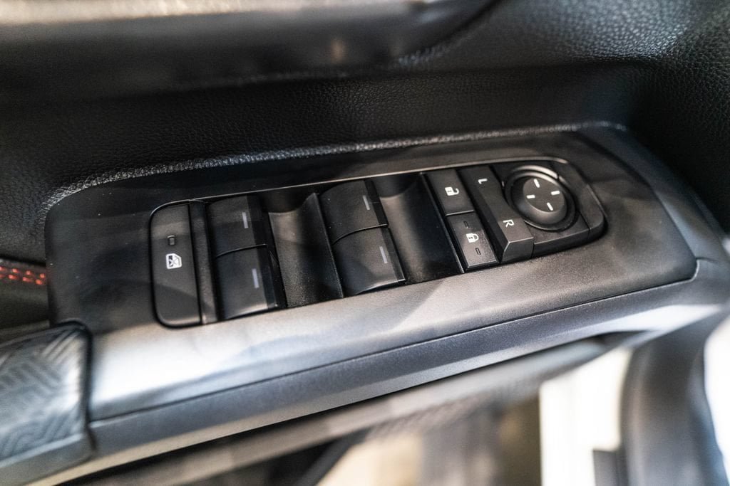 Used 2025 Toyota Tacoma TRD Pro AWD/4WD image 23