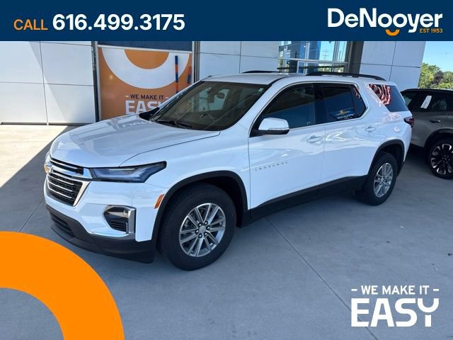 Used 2023 Chevrolet Traverse LT