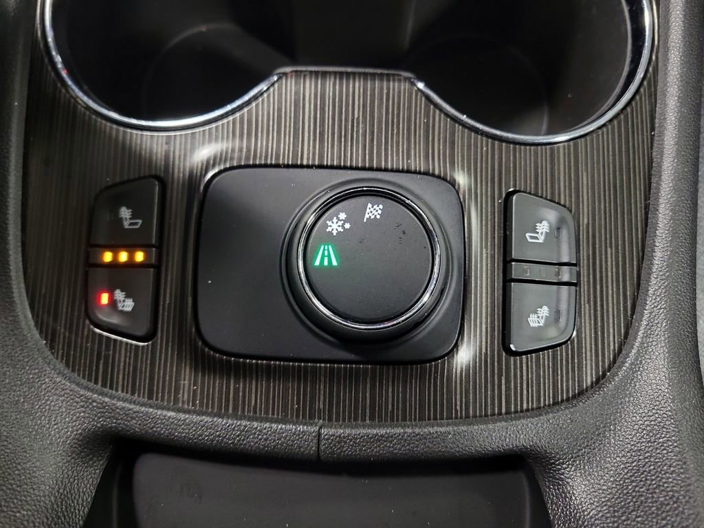 Used 2020 GMC Acadia SLT image 16