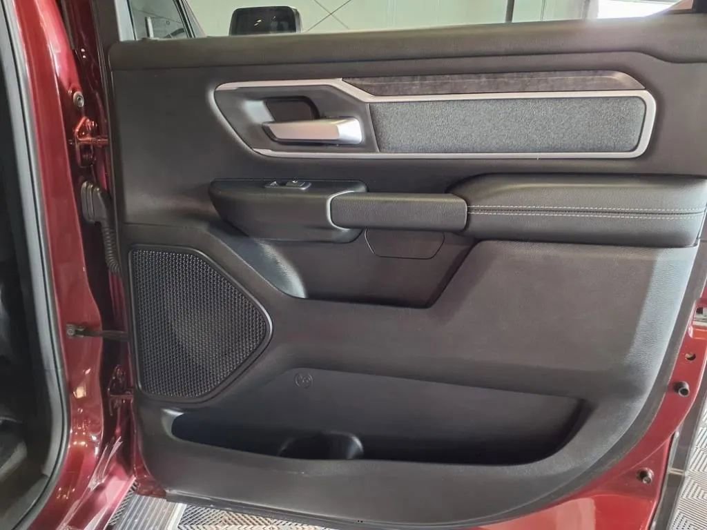 Used 2020 RAM 1500 Big Horn AWD/4WD image 10