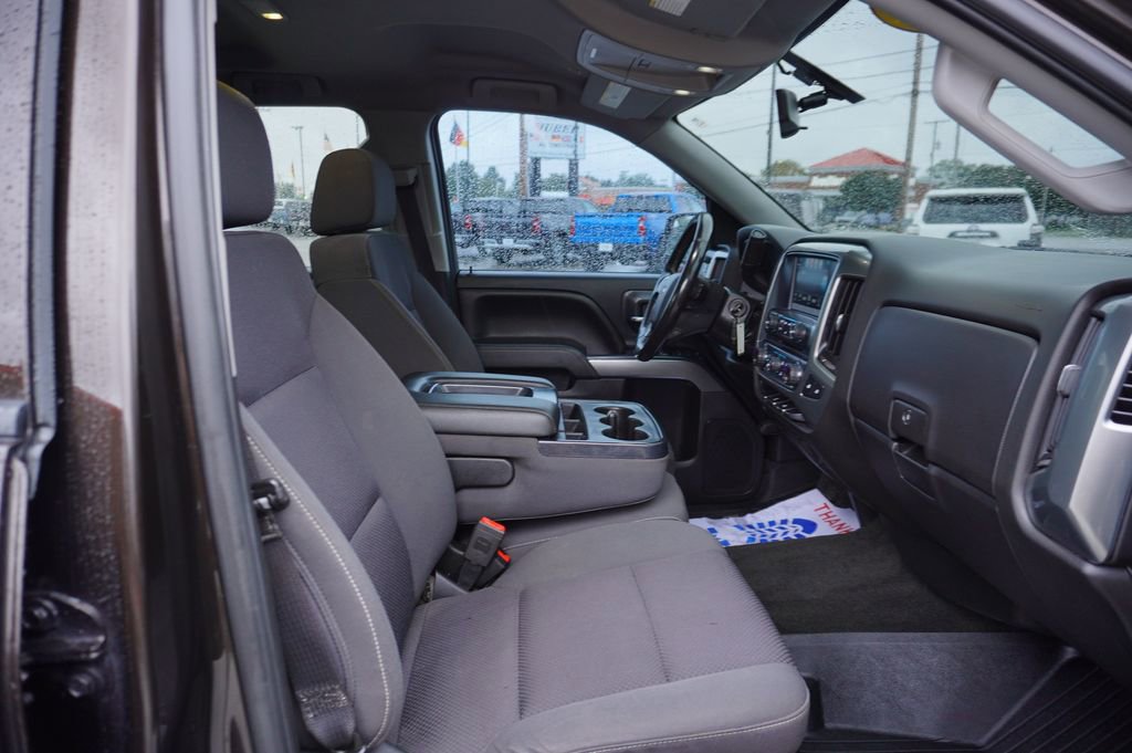 Used 2018 Chevrolet Silverado 1500 LT w/ All Star Edition image 28