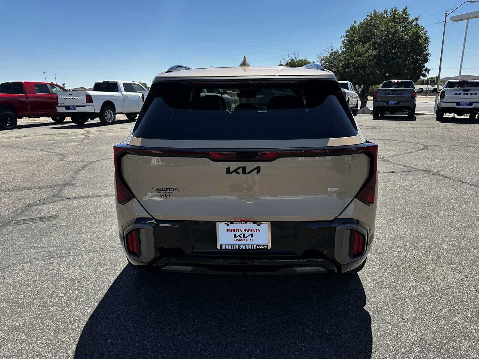 New 2027 Kia Seltos X-Line S w/ X-Line S Premium Package AWD/4WD image 4