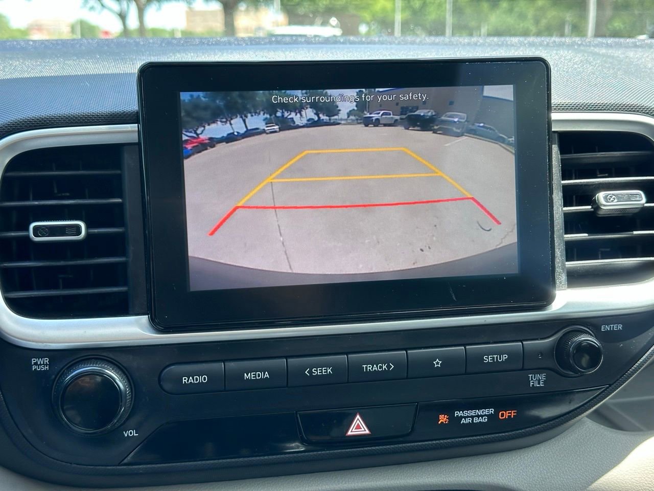 Used 2022 Hyundai Venue SEL FWD image 30