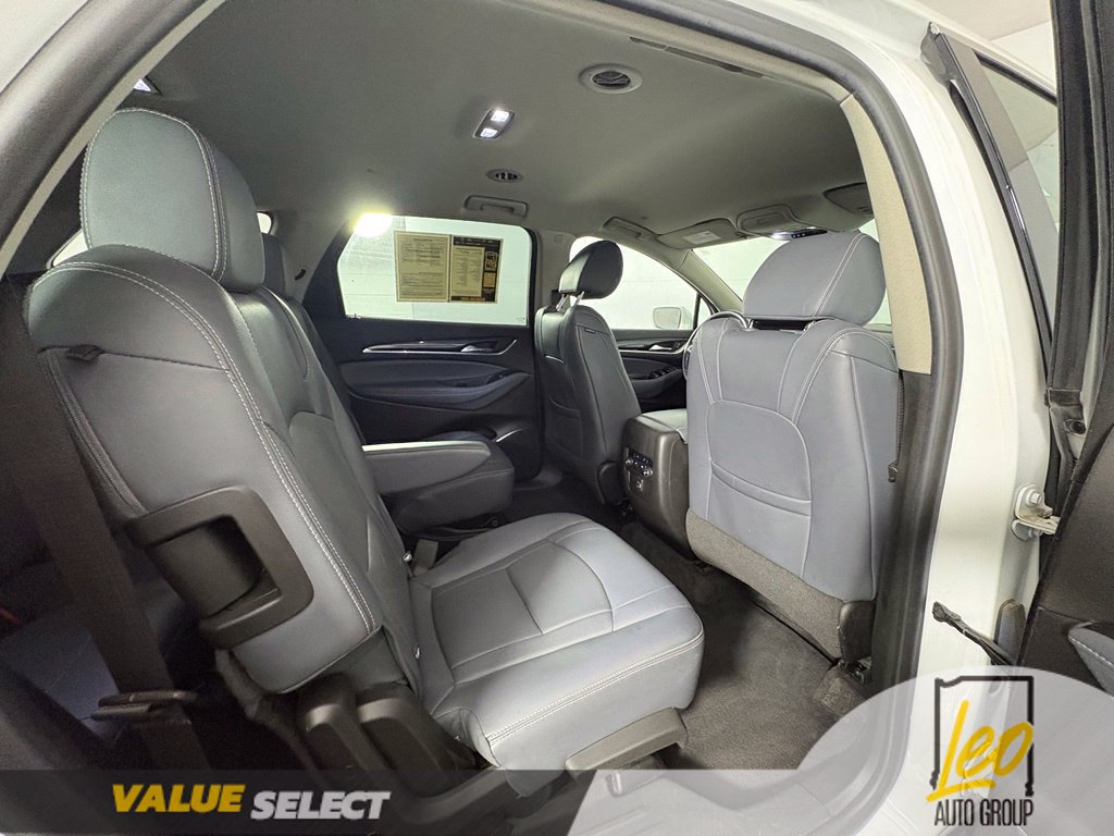 Used 2019 Buick Enclave Essence FWD image 18