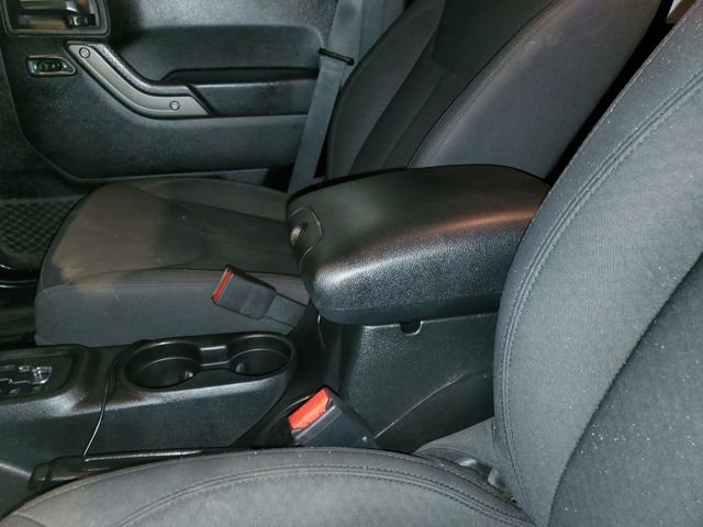 Used 2018 Jeep Wrangler Unlimited Sport S image 27