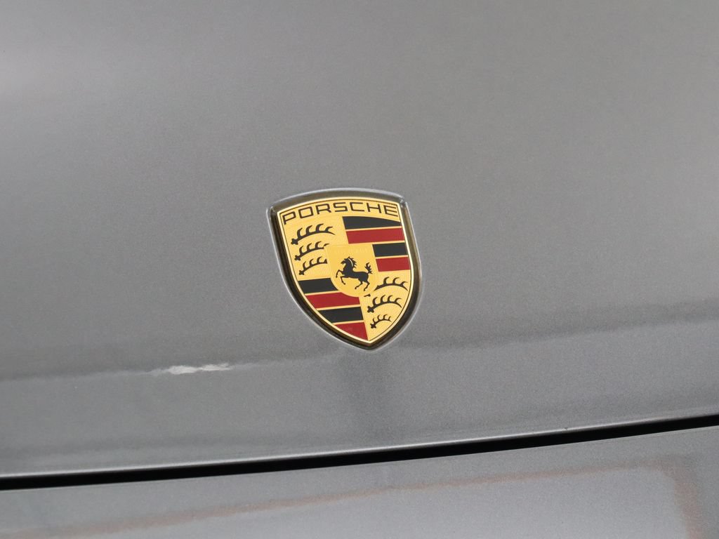 Used 2023 Porsche Cayenne AWD/4WD image 9