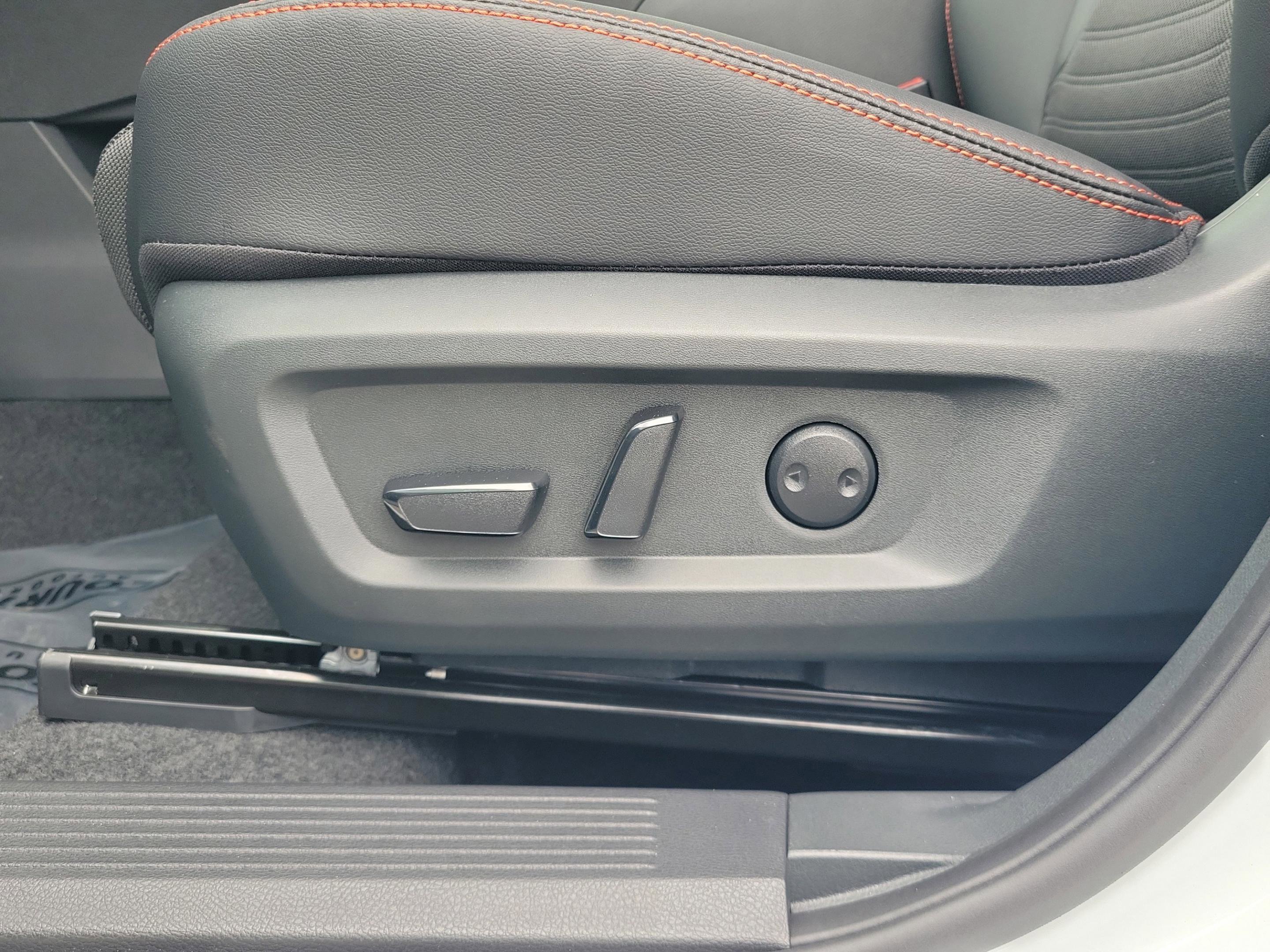 New 2026 Nissan Rogue SV AWD/4WD image 22