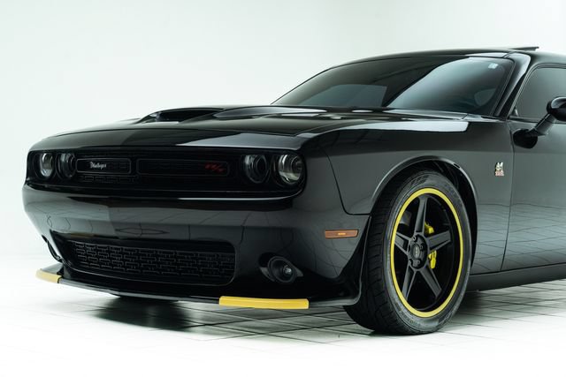 Used 2021 Dodge Challenger R/T Scat Pack RWD image 10