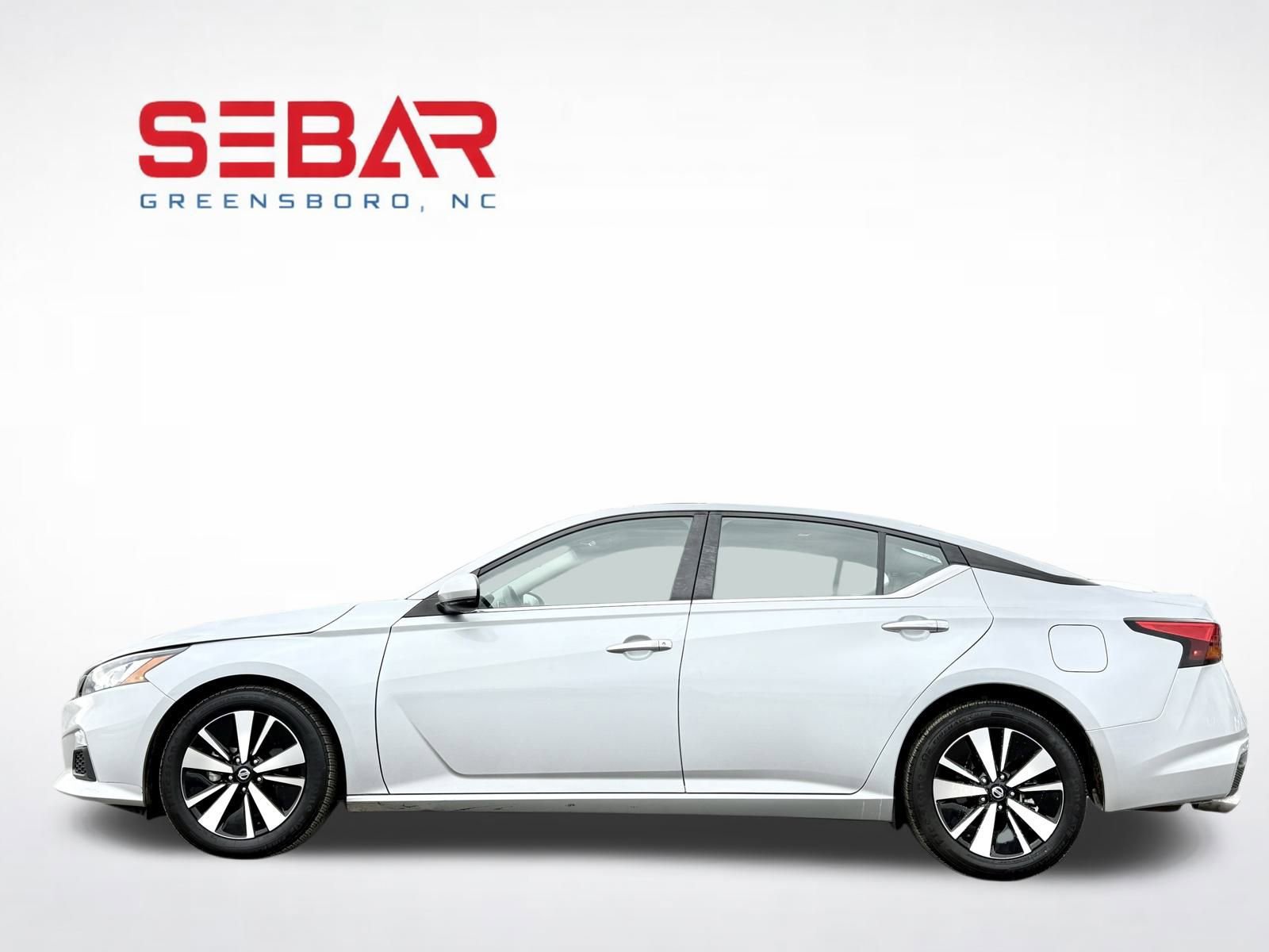 Used 2022 Nissan Altima 2.5 SV w/ SV Premium Package image 11