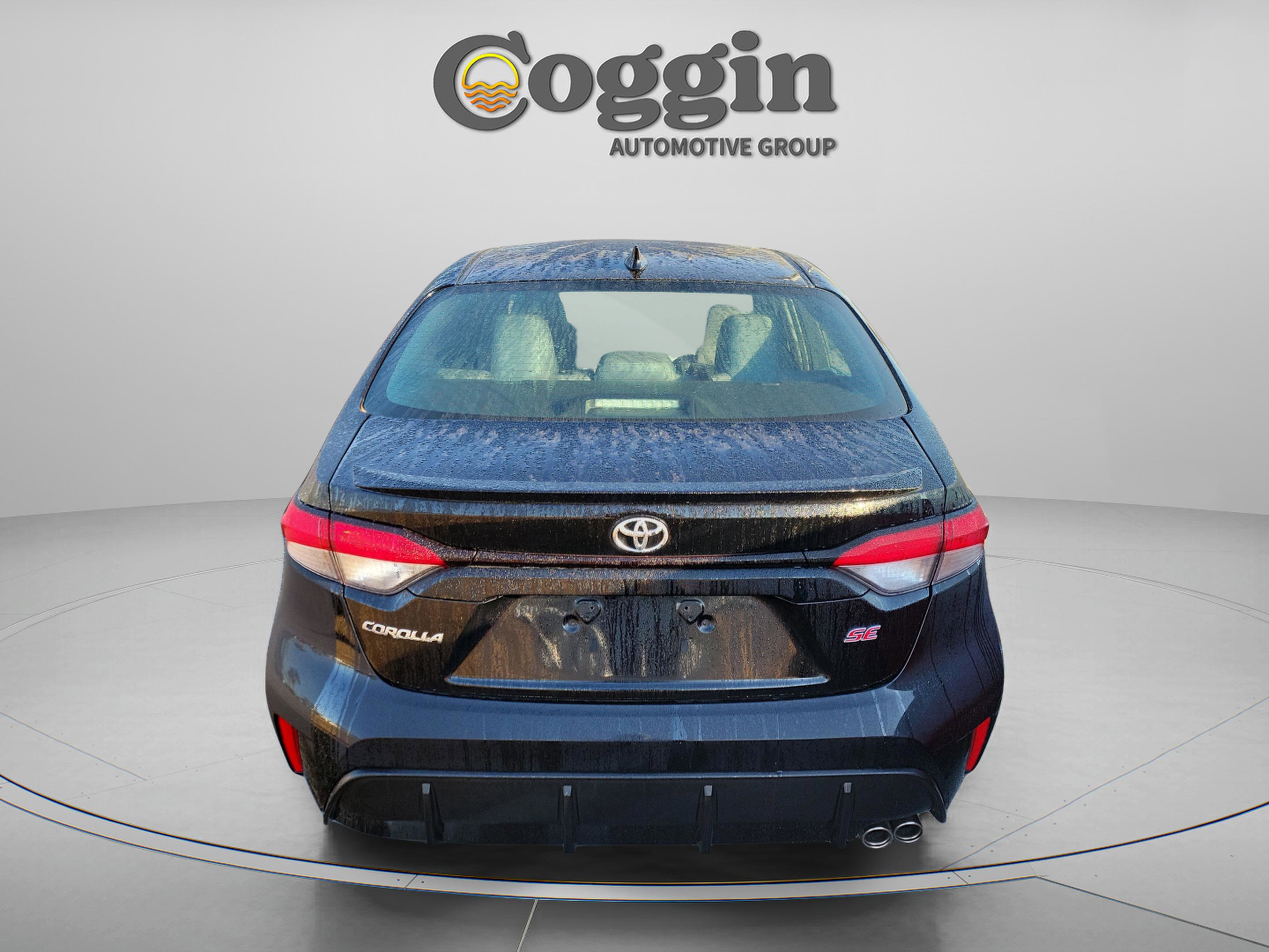 Certified 2025 Toyota Corolla SE image 3