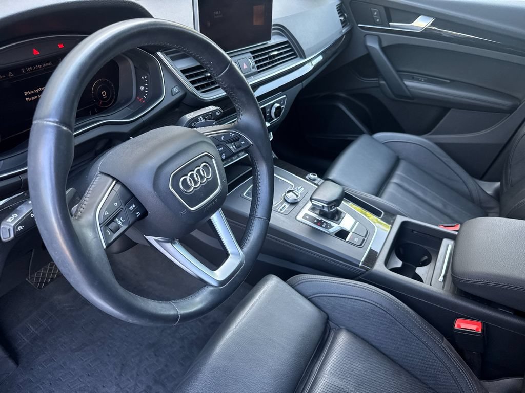 Used 2020 Audi Q5 Prestige w/ Prestige Package AWD/4WD image 11