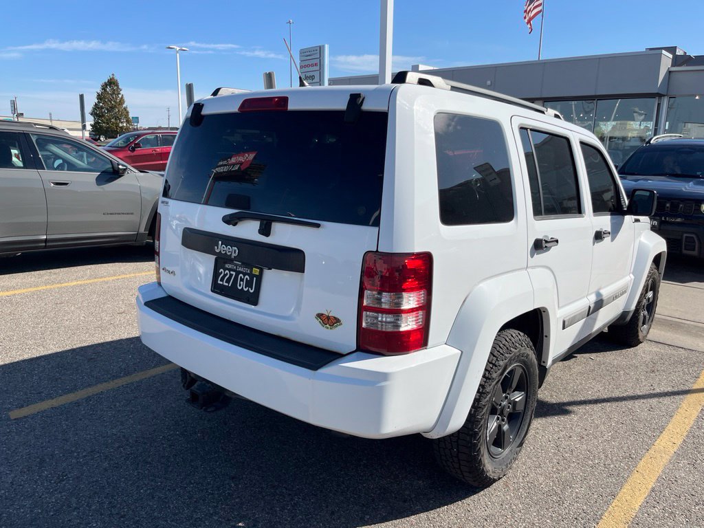 Used 2011 Jeep Liberty Sport w/ Popular Equipment Group AWD/4WD image 7