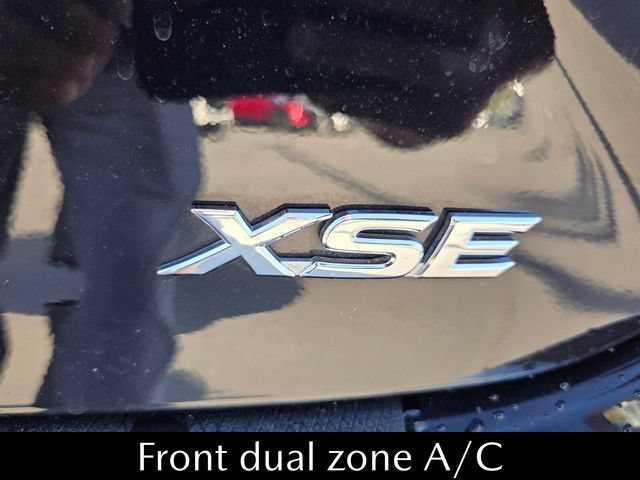 Used 2025 Toyota Camry XSE FWD image 13