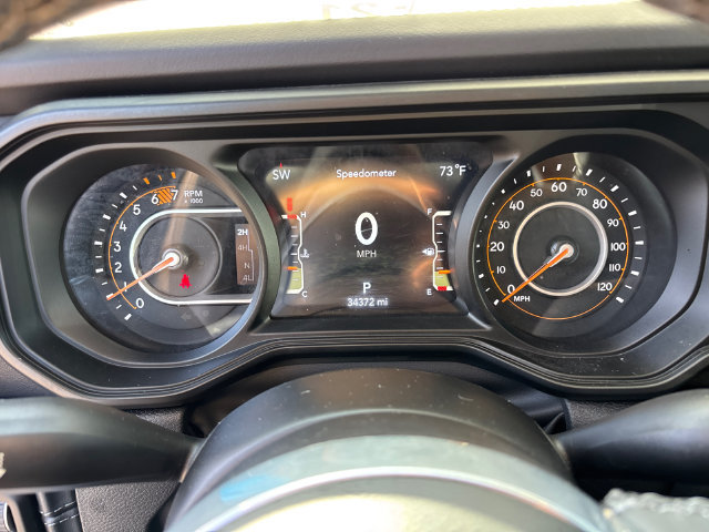 Used 2025 Jeep Wrangler Unlimited Sahara AWD/4WD image 18