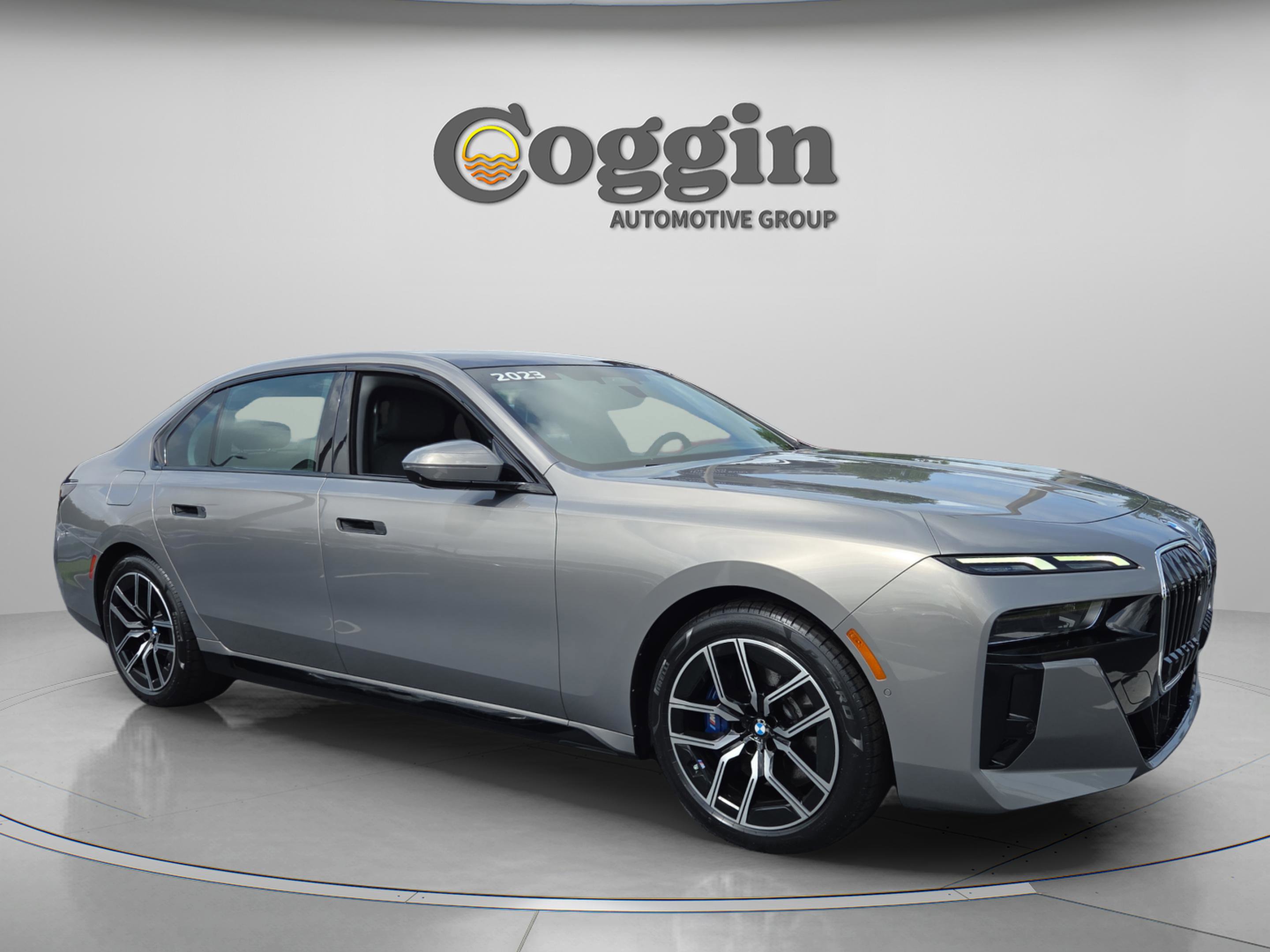Certified 2023 BMW 740i RWD image 7