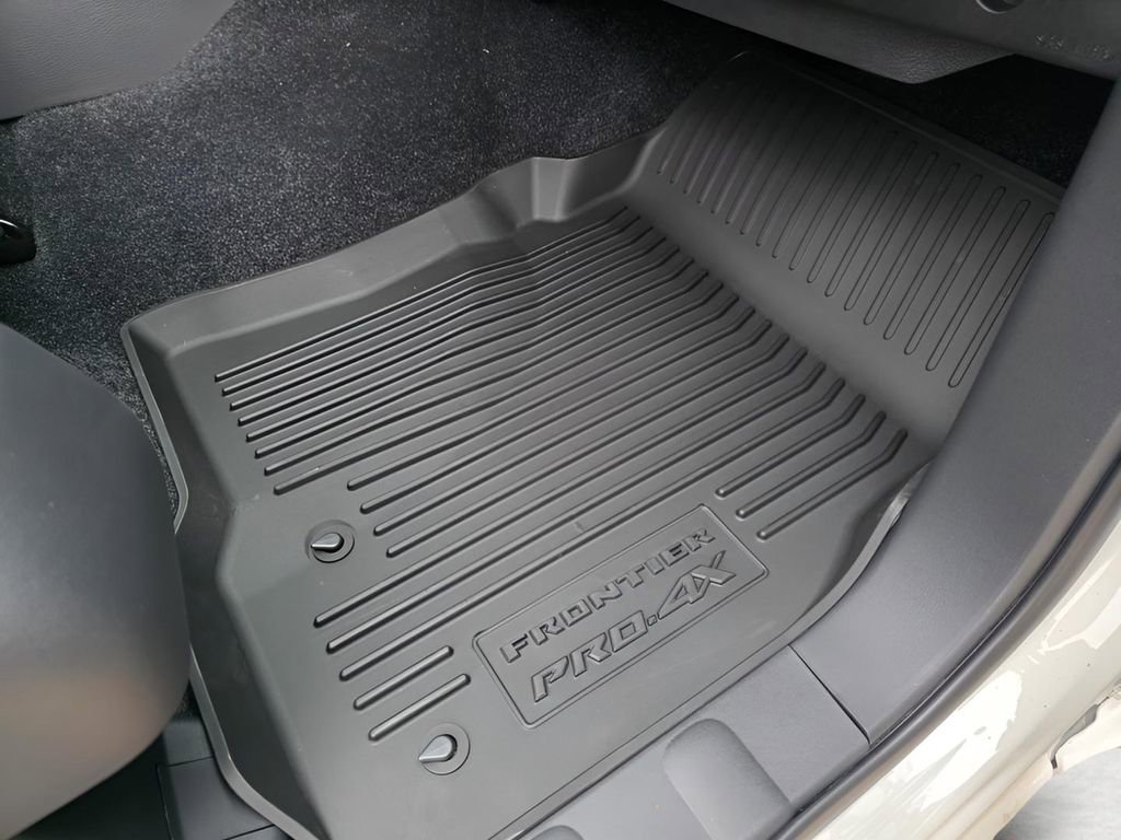 New 2026 Nissan Frontier PRO-4X w/ Tow Package image 12