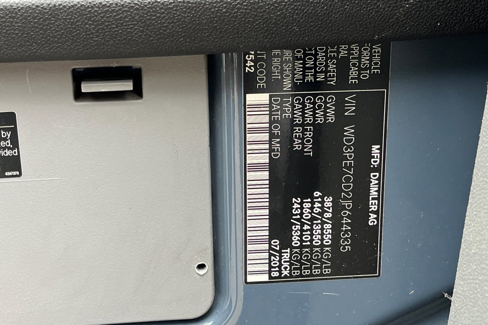 Used 2018 Mercedes-Benz Sprinter 2500 image 9