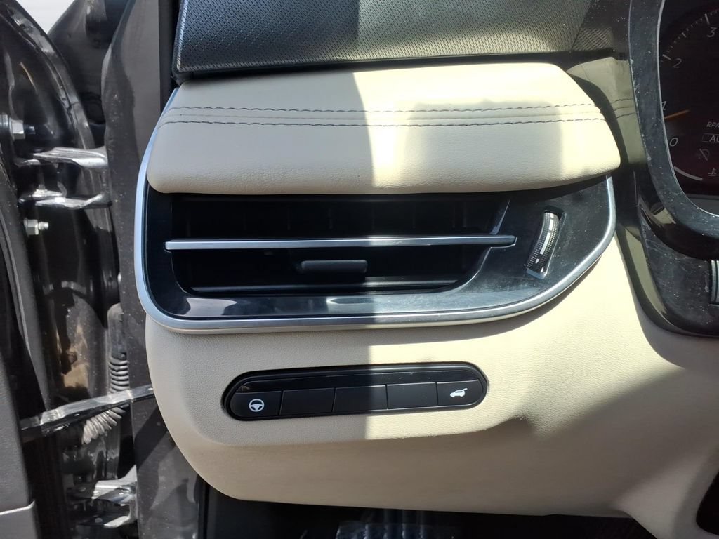 Used 2023 INFINITI QX60 Luxe w/ Cargo Package AWD/4WD image 28