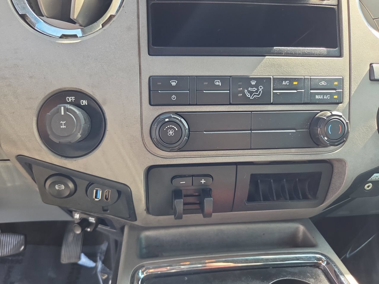 Used 2016 Ford F350 XLT w/ XLT Value Package RWD image 26