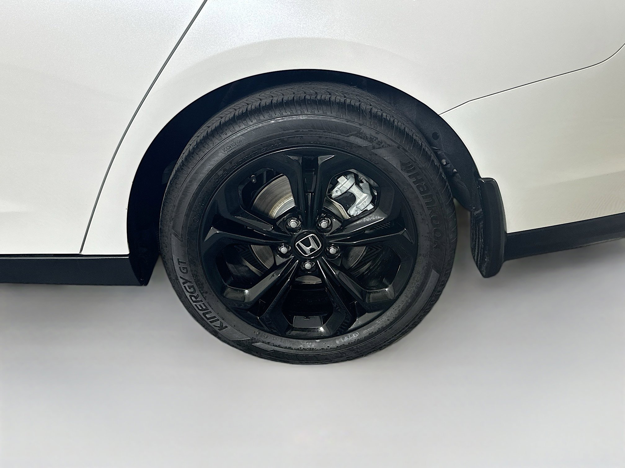 Used 2025 Honda Accord SE image 11