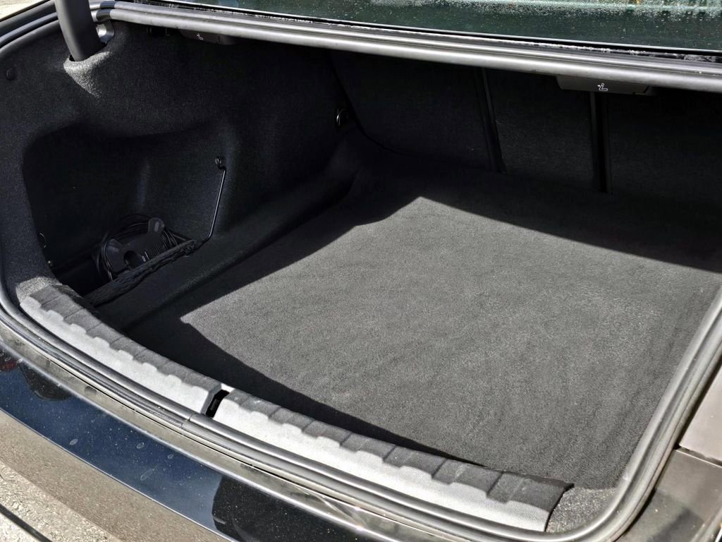 Used 2023 BMW 330i Sedan w/ Driving Assistance Package image 30