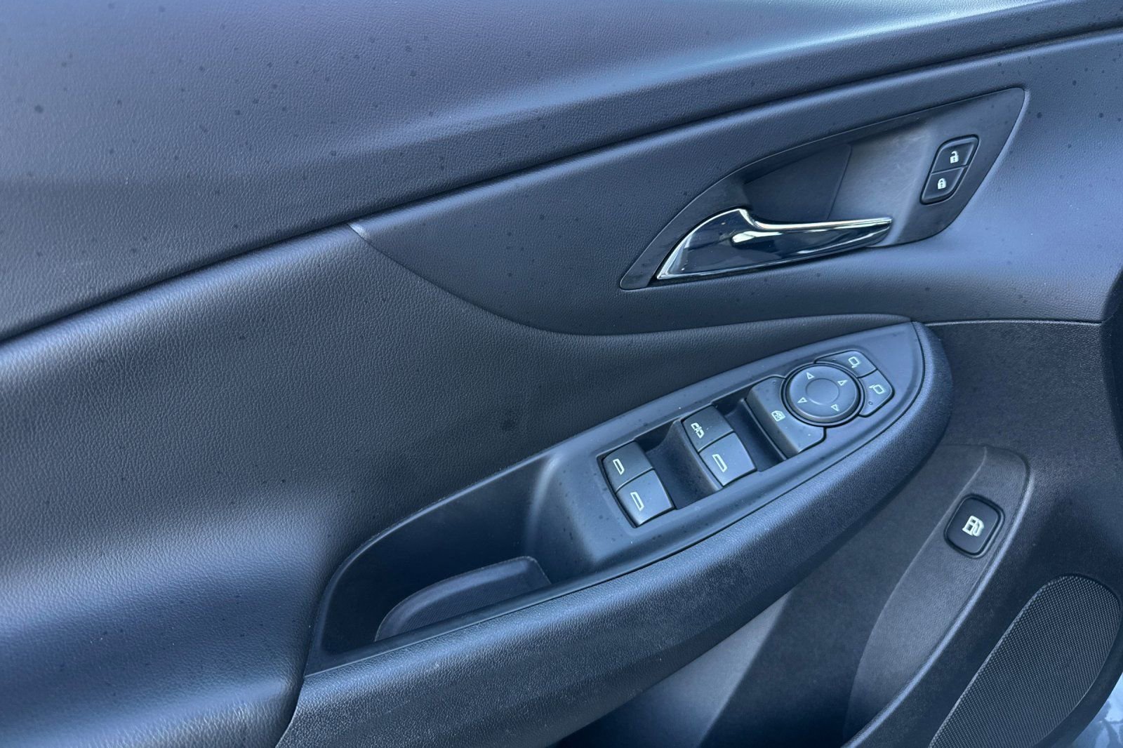 Used 2019 Chevrolet Volt LT w/ Comfort Package image 11