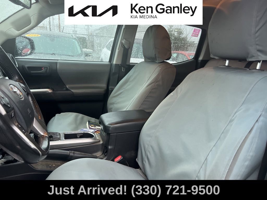 Used 2016 Toyota Tacoma SR5 image 11