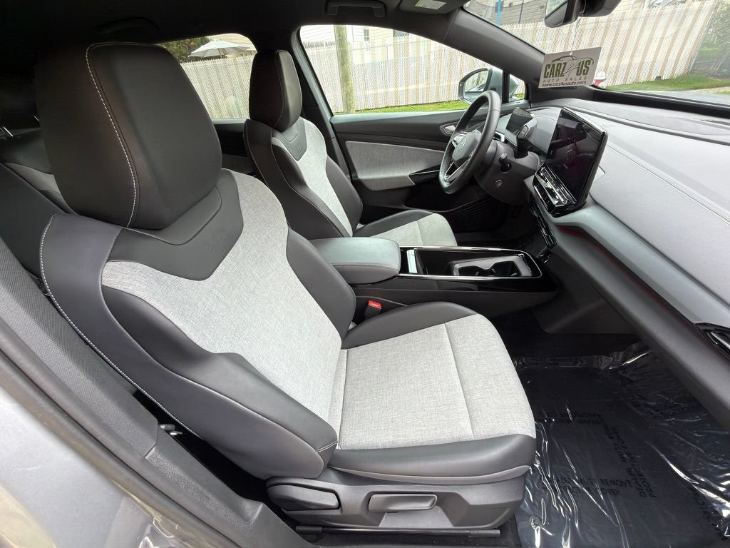 Used 2023 Volkswagen ID.4 Pro AWD/4WD image 23