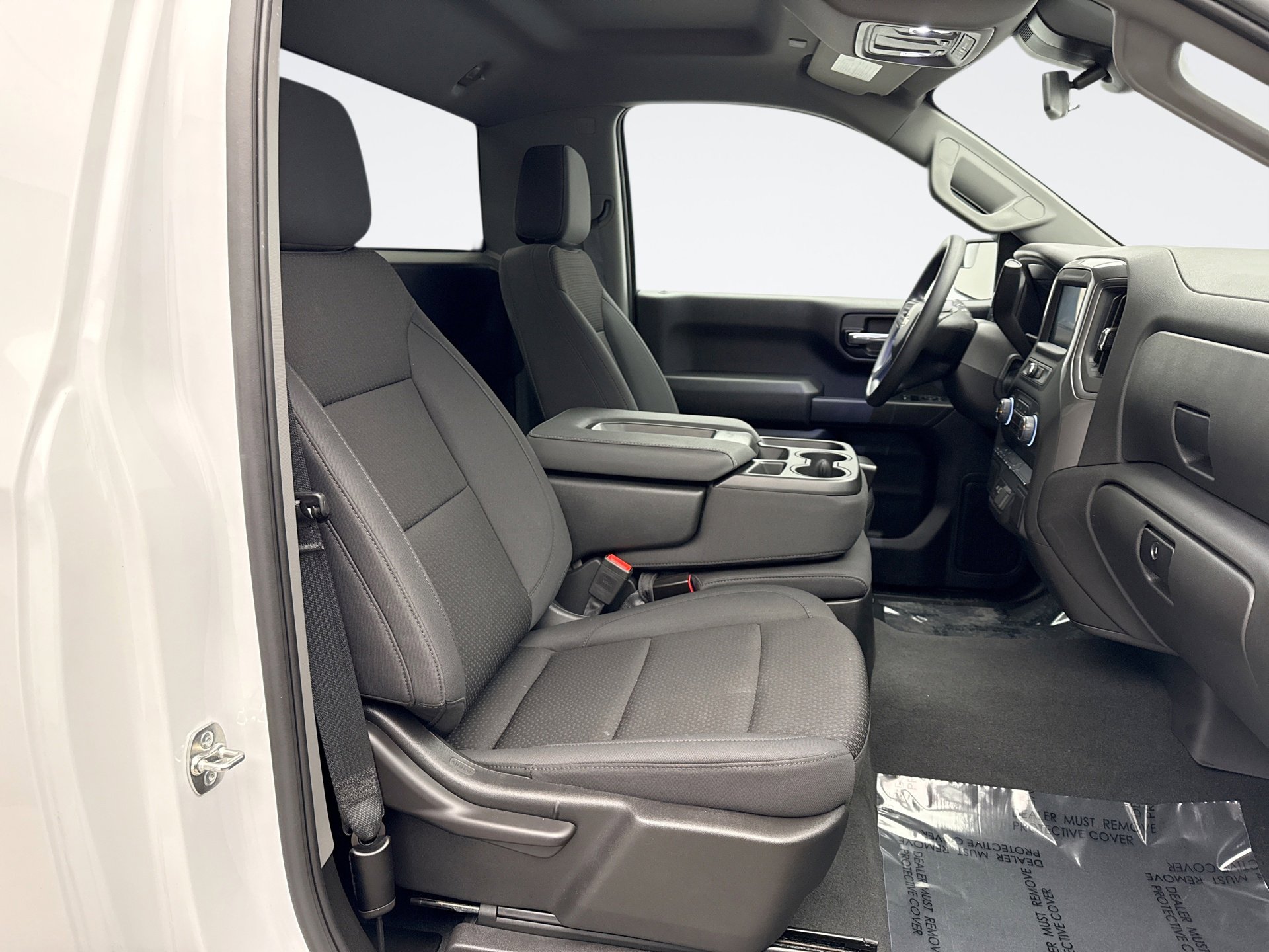 Used 2025 Chevrolet Silverado 1500 W/T image 17