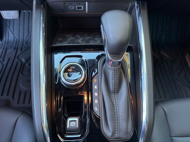 Used 2025 GMC Canyon Elevation w/ Convenience Package image 23