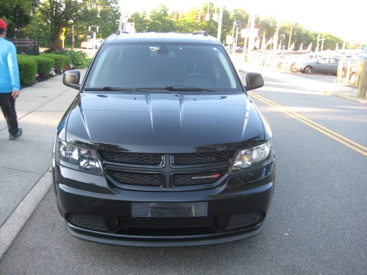 Used 2020 Dodge Journey SE w/ SE Popular Equipment Group FWD image 3