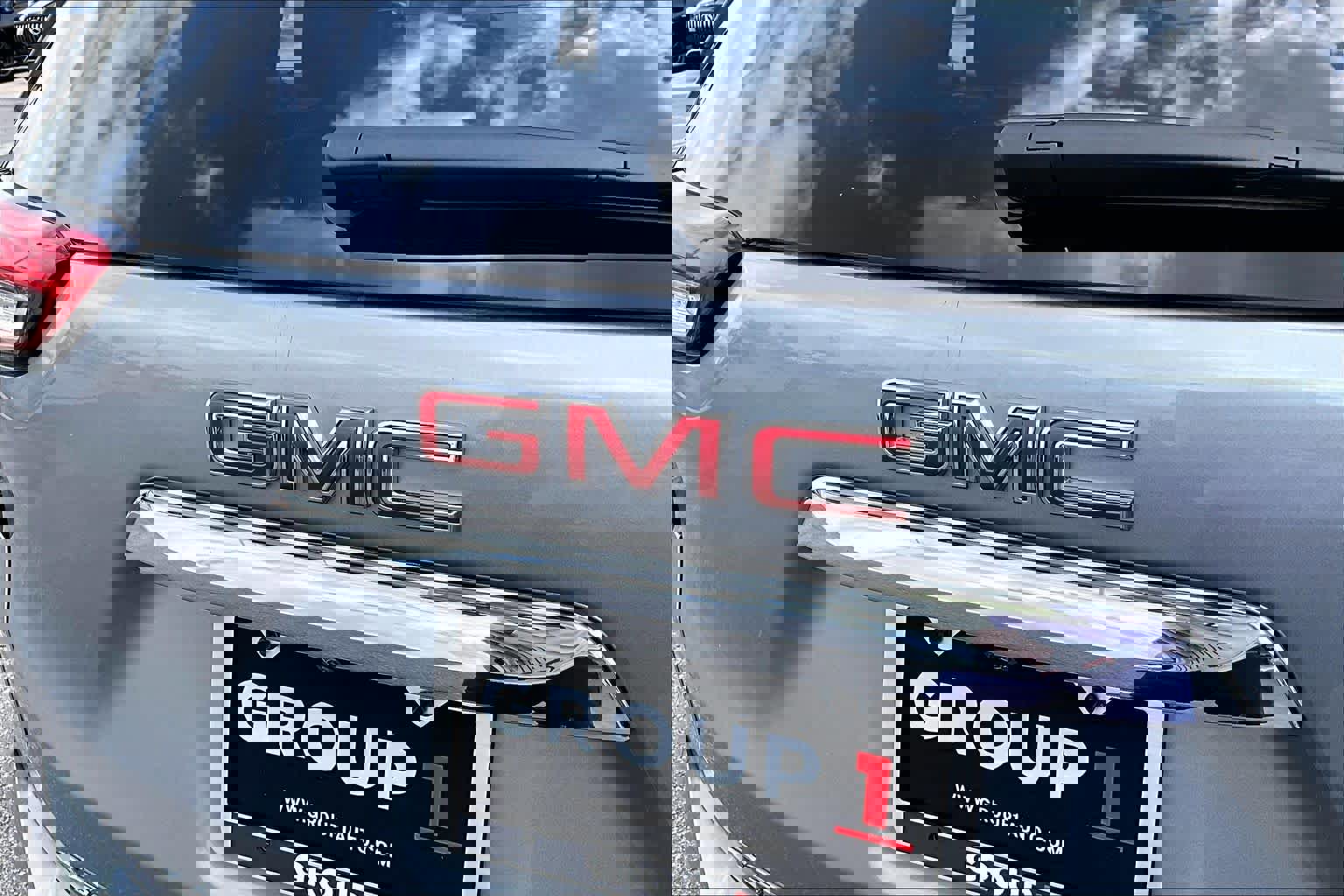 Used 2024 GMC Terrain Denali w/ Denali Premium Package AWD/4WD image 31