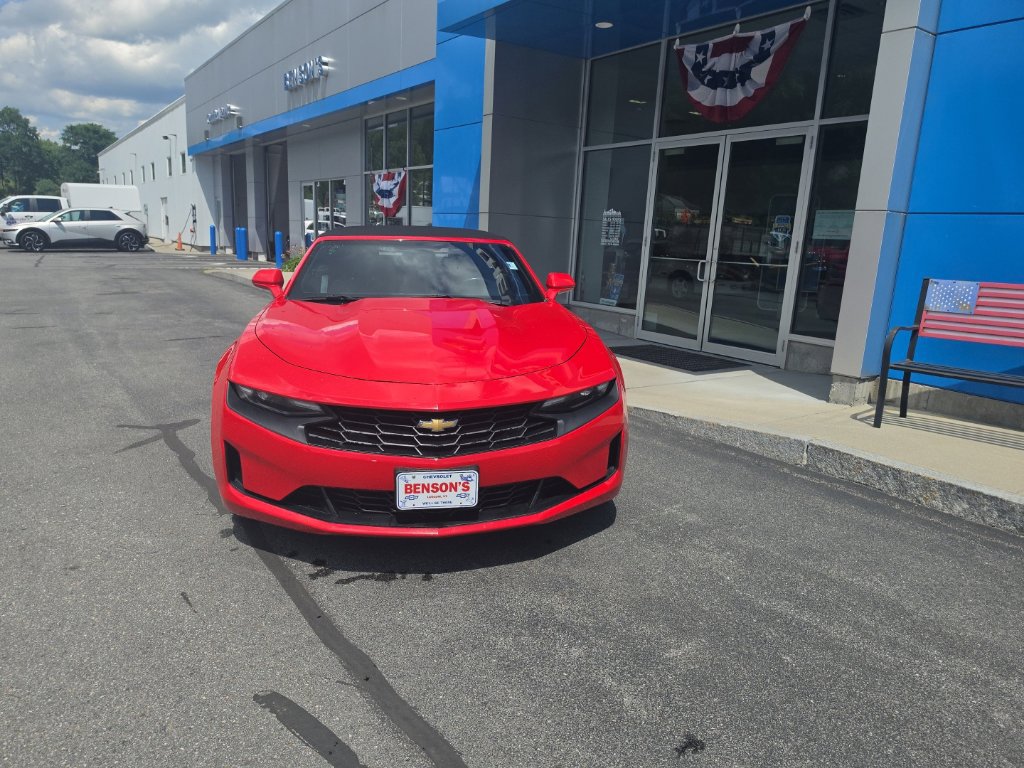 Used 2019 Chevrolet Camaro LT RWD image 3