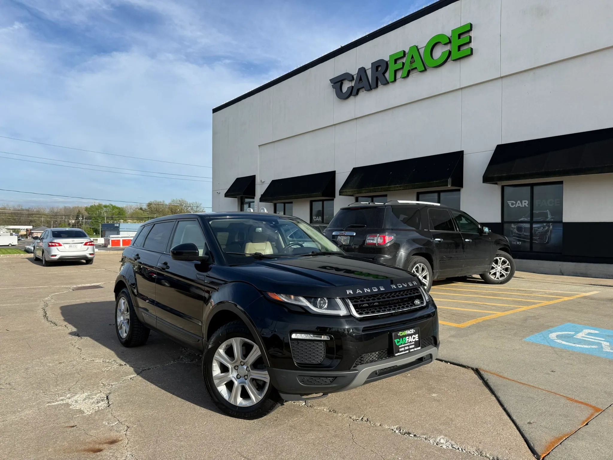 Used 2017 Land Rover Range Rover Evoque SE AWD/4WD image 1