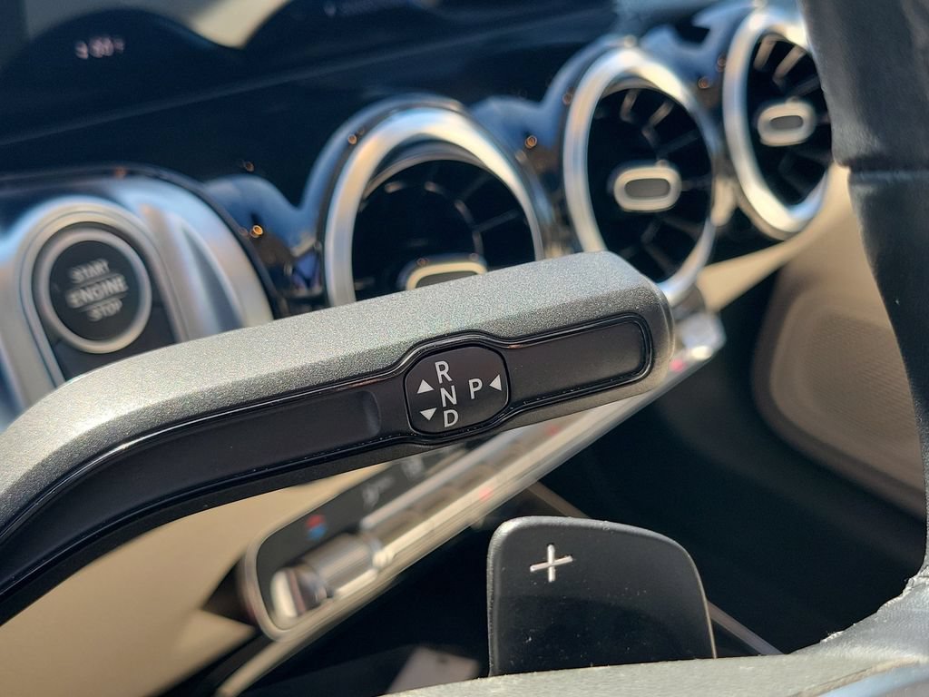 Used 2021 Mercedes-Benz GLB 250 4MATIC image 15