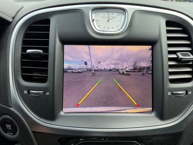 Used 2016 Chrysler 300 C image 21
