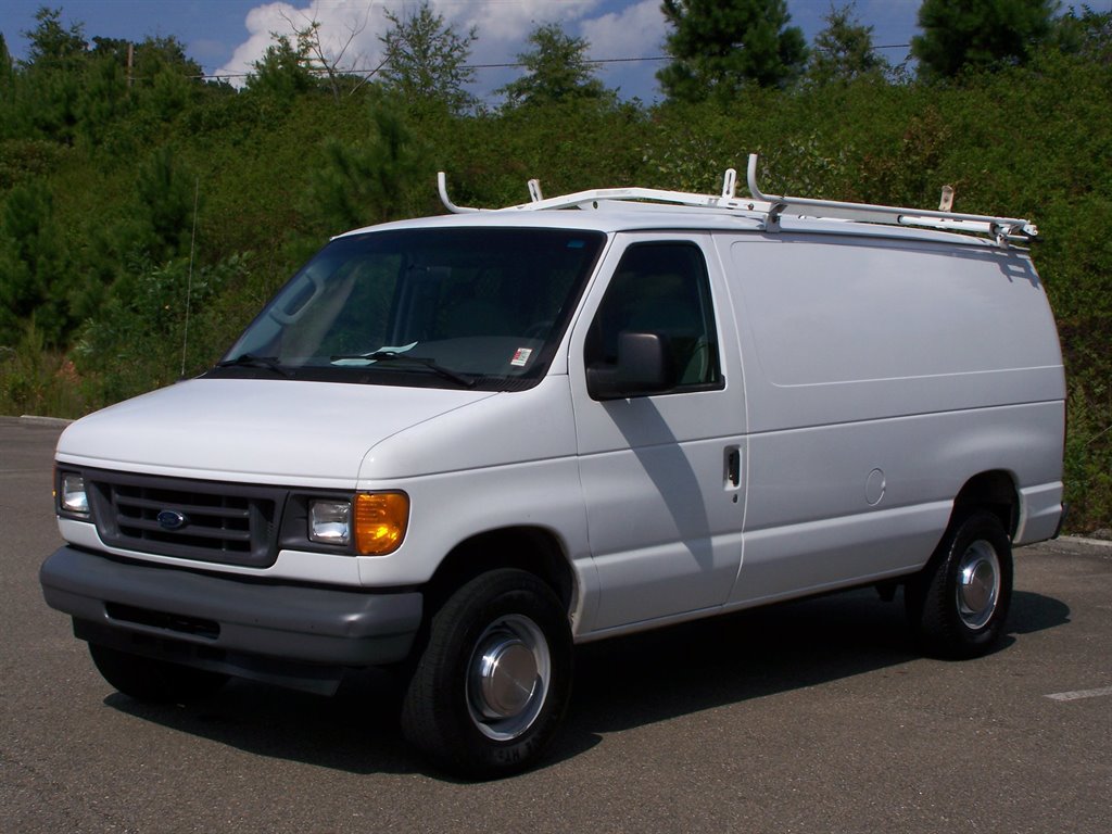 Used 2005 Ford E-350 and Econoline 350 Super Duty RWD image 1