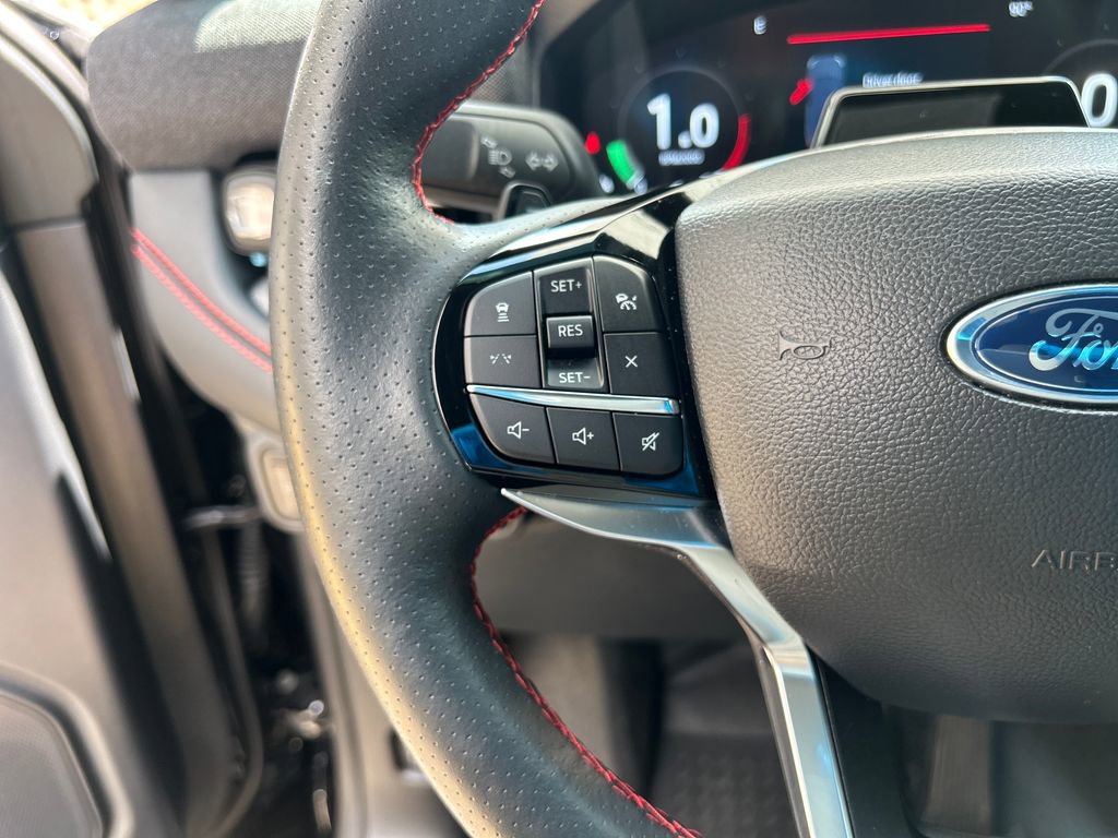 Used 2025 Ford Explorer ST image 22