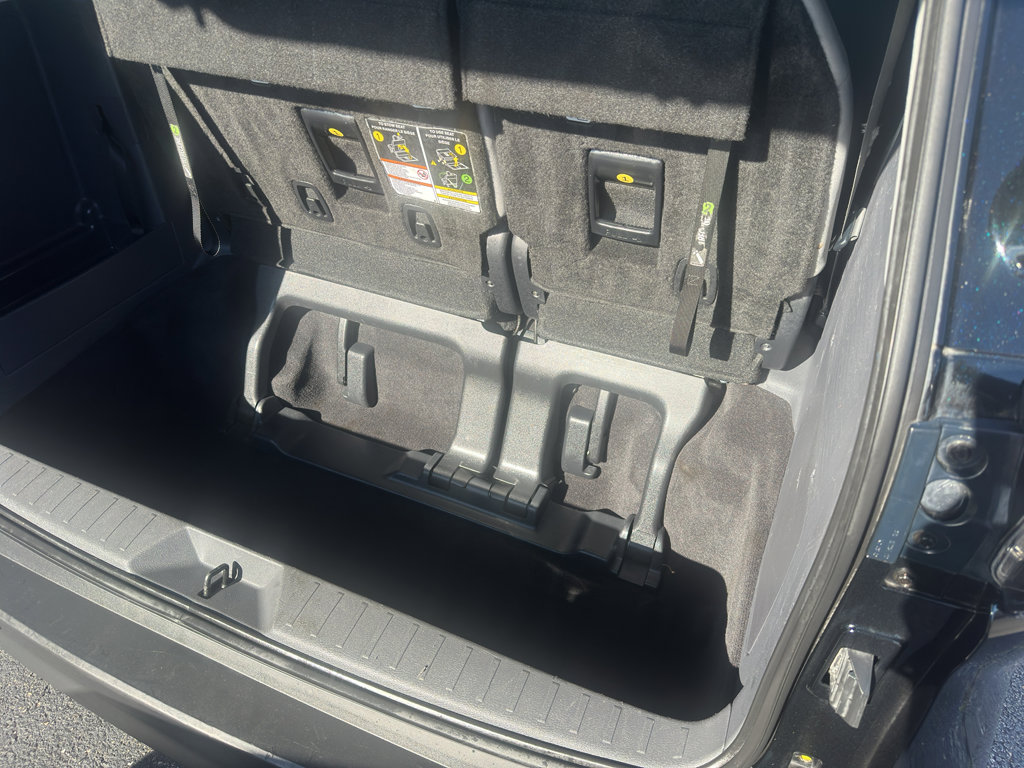 Used 2024 Toyota Sienna XLE FWD image 12