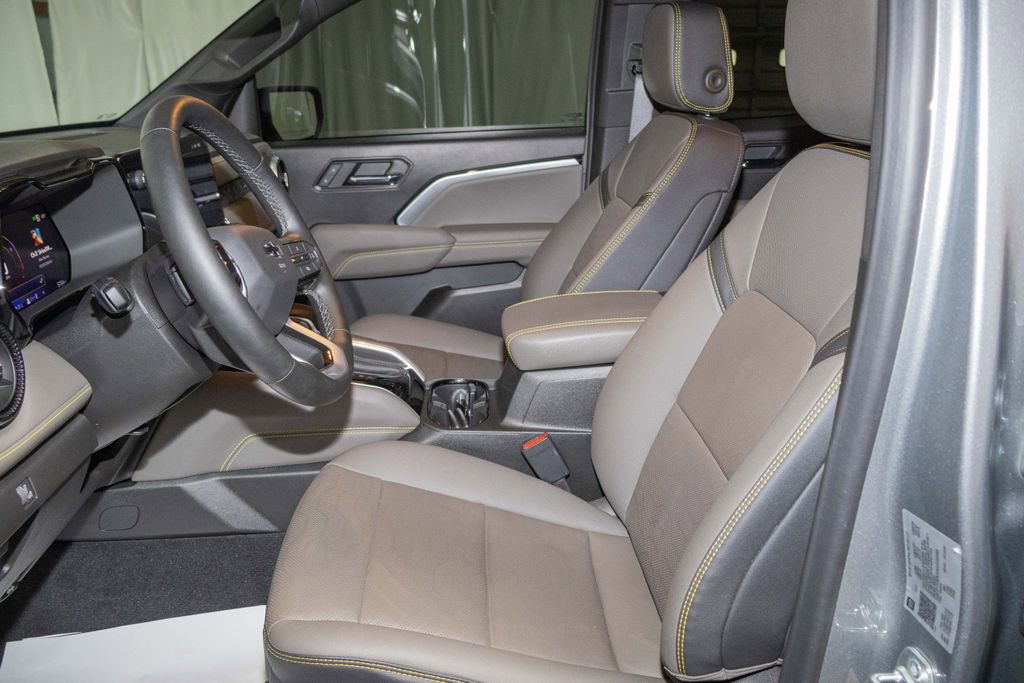 Certified 2025 Chevrolet Colorado ZR2 w/ Technology Package image 12